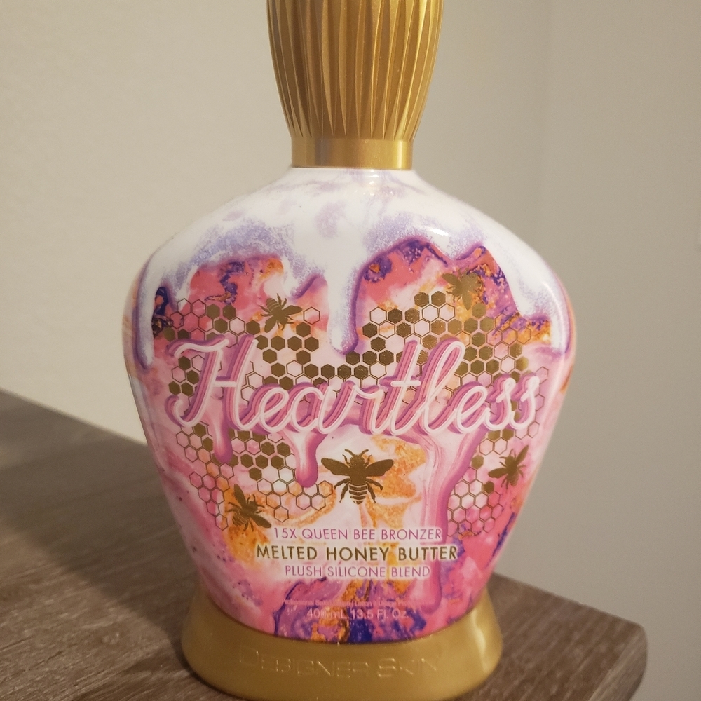 Heartless Bronzing Tanning Lotion